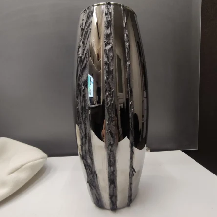 Зеркальная ваза